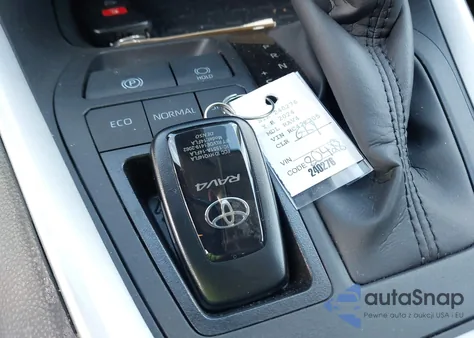 2024 Toyota Rav4 Xle из США, поврежденный, VIN 2T3W1RFV0RC255059